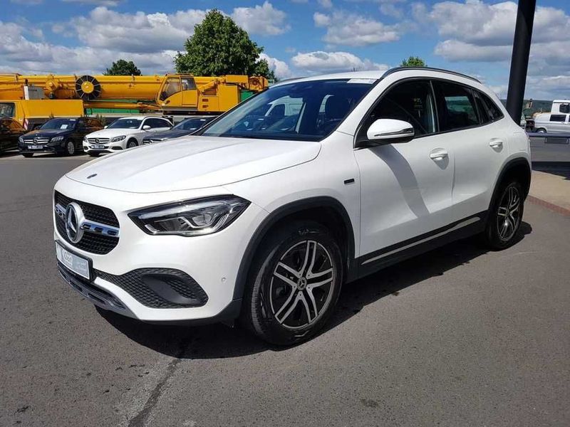 Mercedes-Benz GLA 250 4M AMG Электромобиль из Германии