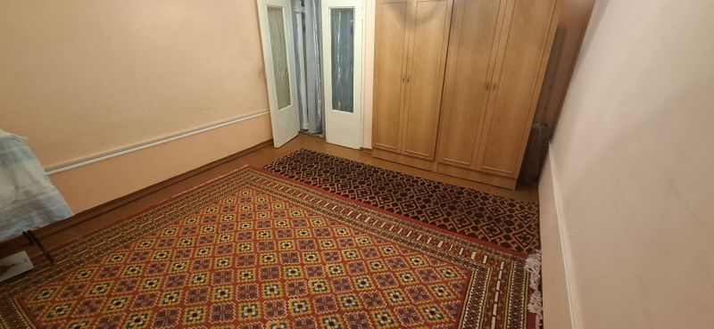 400мингдан 4 мавзе студент кизларга ичара 2хонали уй