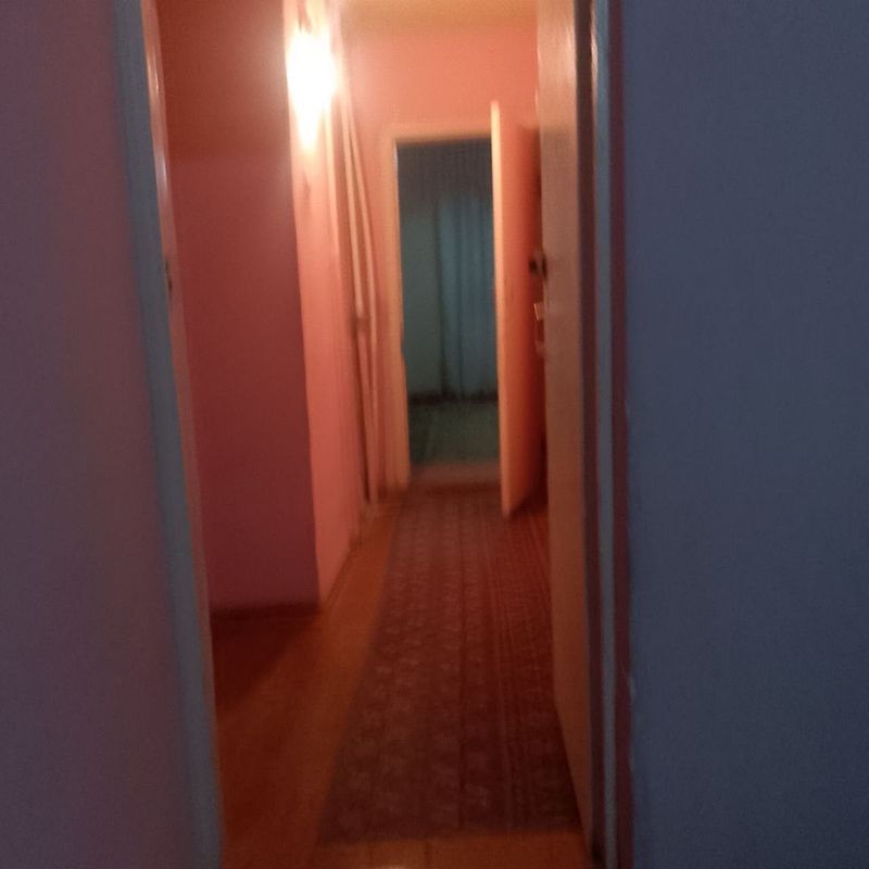 Kvartera sotiladi Kvartera sotiladi