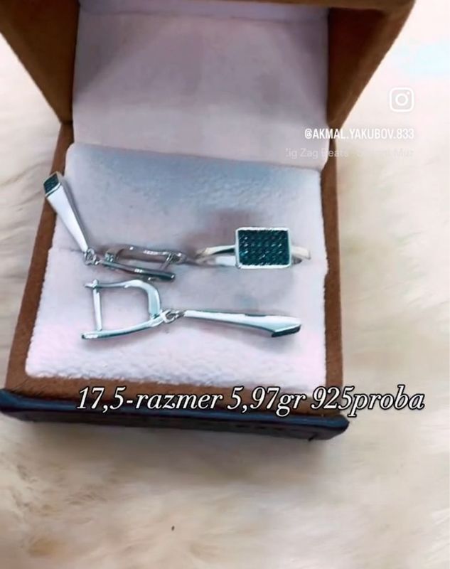 Elegantniy komplekt iz serebra 5,97gr 17,5razmer 925proba