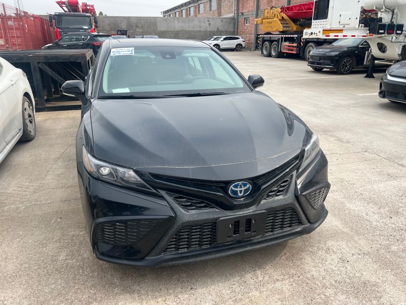 Toyota camry hybrid SE model 2023 год , наличие в Ташкенте