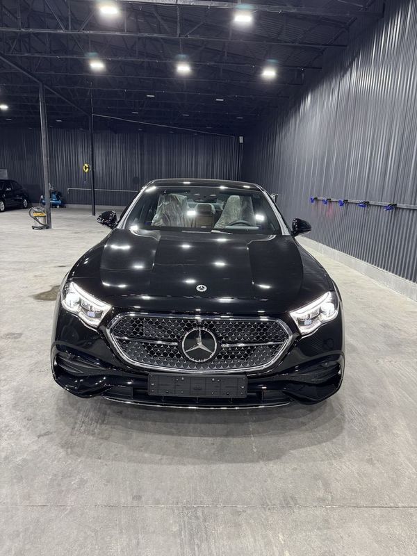 Mercedes-Benz E300