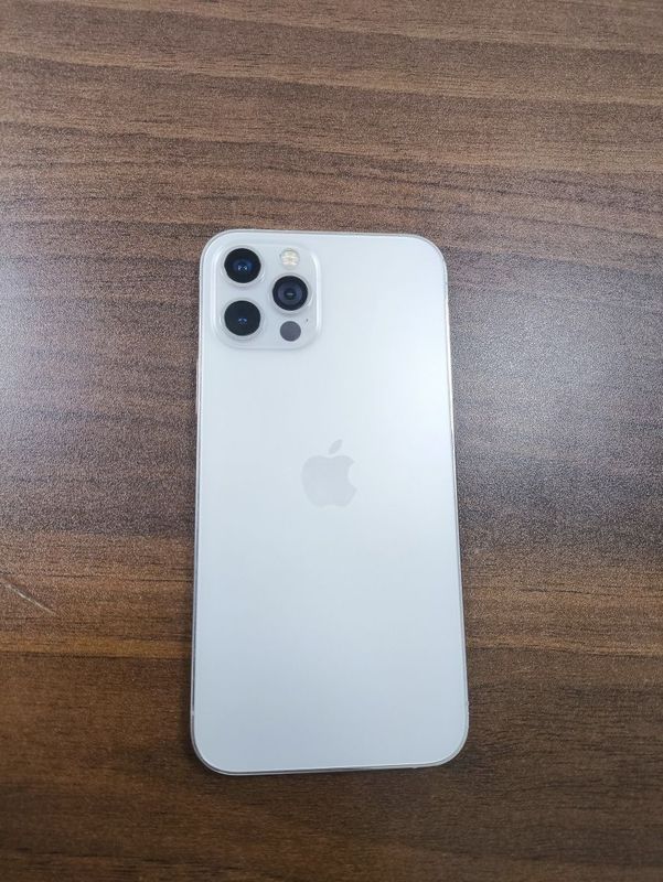 iPhone 12Pro H/a region oq