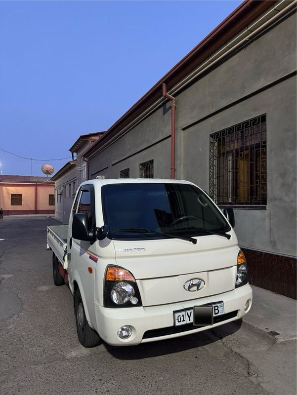Hyundai Porter2. Hyundai Porter2.