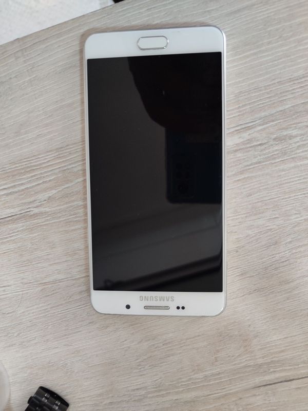 Samsung A7 almashtiraman Samsung A7 almashtiraman