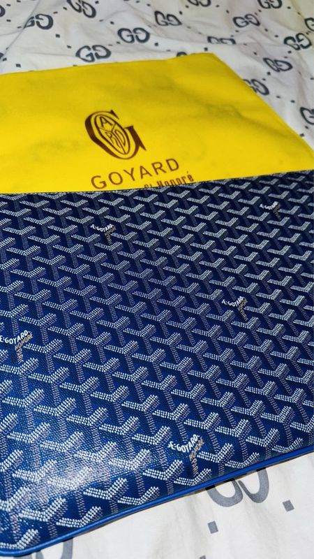 GOYARD клатч в наличий