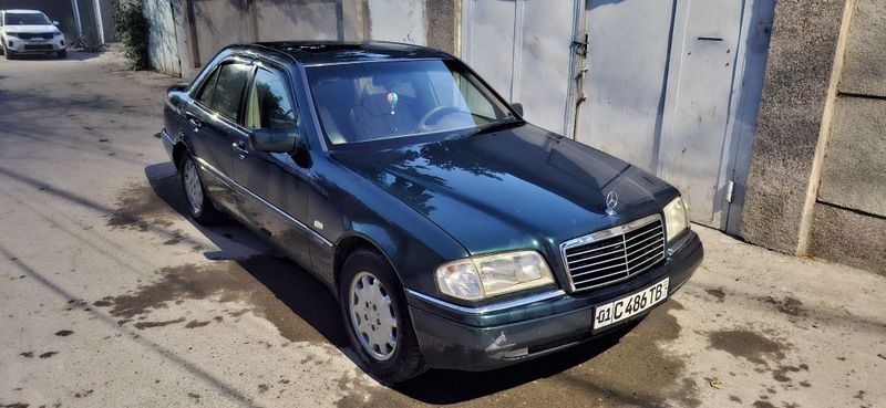 W202 mers мерседес. В хорошем состоянии жудда зур холатда W202 mers мерседес. В хорошем состоянии жудда зур холатда