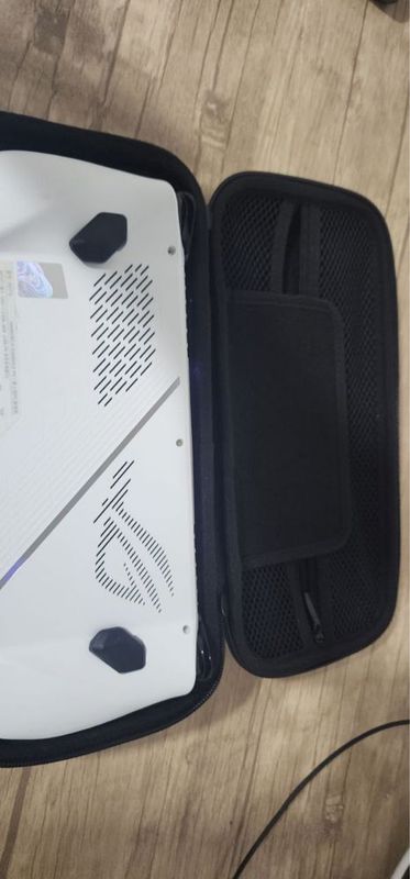 Asus Rog Ally qo’l o’yin konsoli ( Yuqori konfiguratsiya)