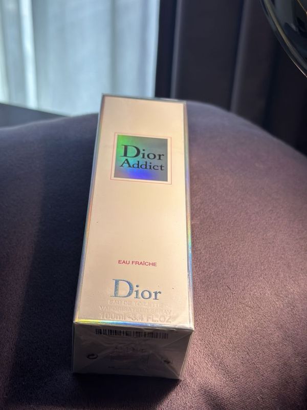 Продам Dior Addict, Eau Fraiche, Оригинал. 100мл.