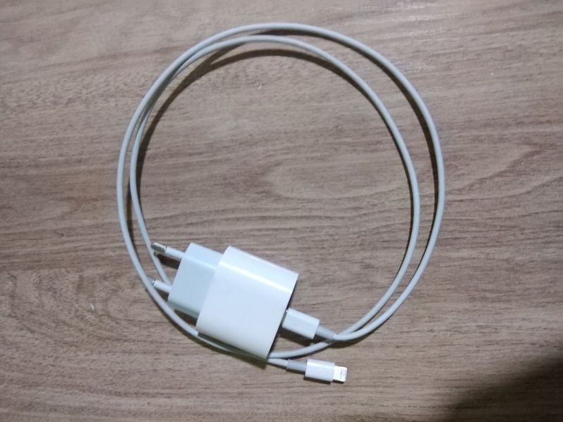 Оригинал iPhone зарядчик Оригинал iPhone зарядчик