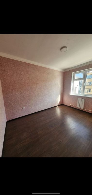 Продаю трехкомнатную квартиру. Уч хонали квартира сотилади
