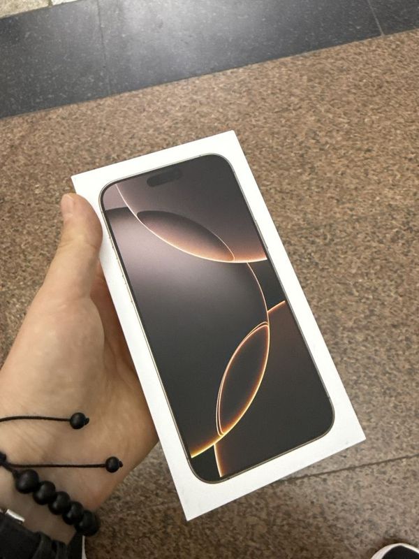 Продается IPhone 16 pro max 256 Desert titanium!