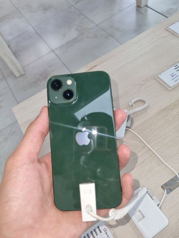 Iphone 13 green 88% Iphone 13 green 88%