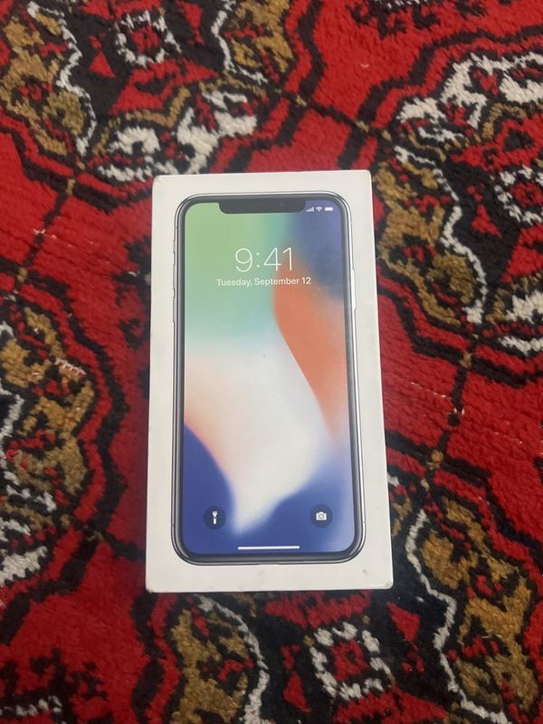 Iphone x karobkasi sotiladi telefon mas