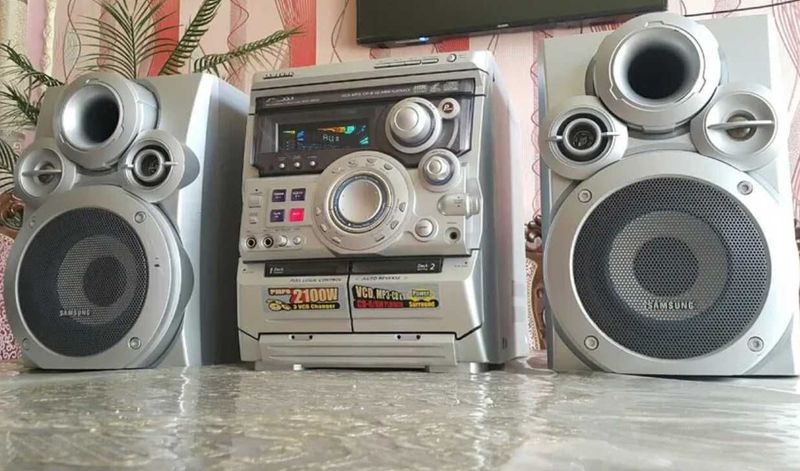 музыкальный центр музыкальный центр