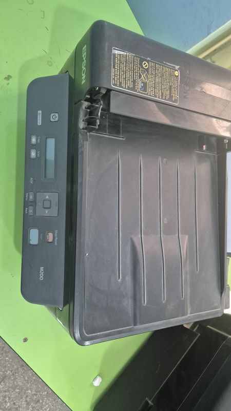 Epson m200 4 в 1 ксерокопия ишлайди