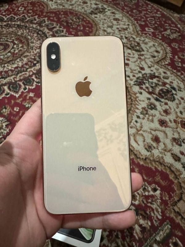 iPhone xs sotiladi