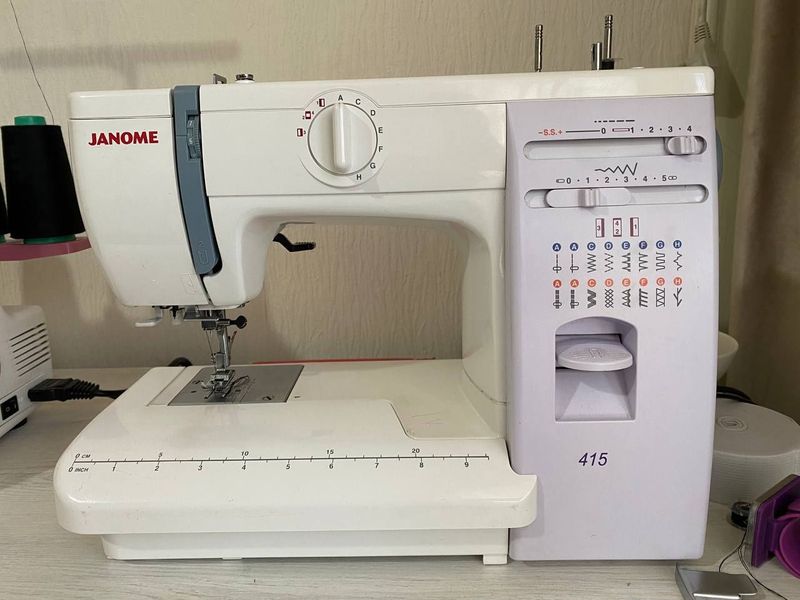 Швейная Машинка Janome Model 415 Швейная Машинка Janome Model 415