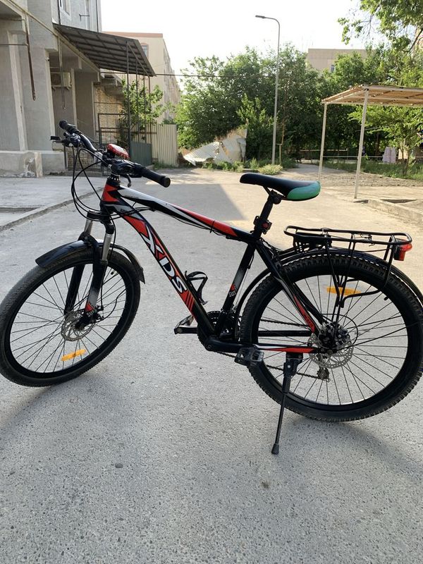 Velosiped sotiladi Velosiped sotiladi