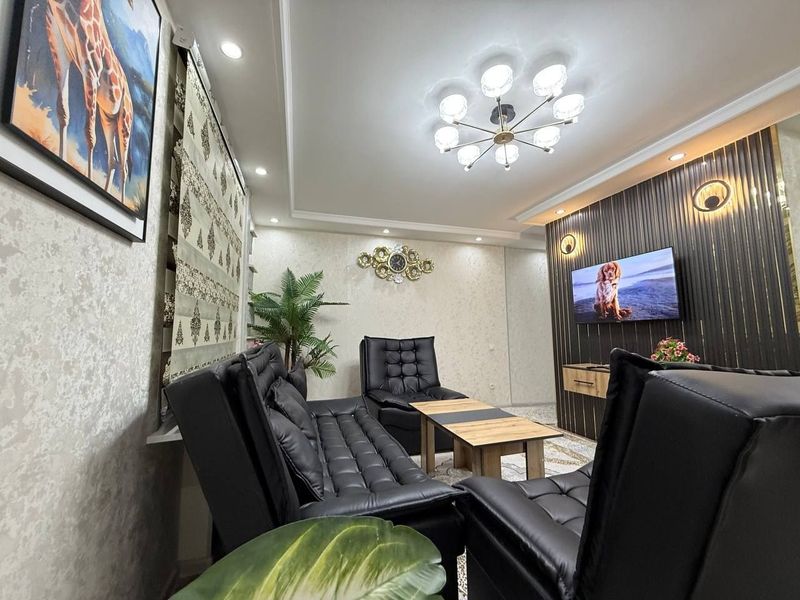 Чиланзар 8кв 1в2/1/4 квартира сотилади 42м² Чиланзар 8кв 1в2/1/4 квартира сотилади 42м²