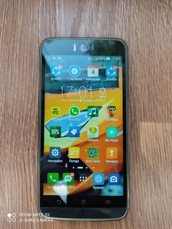 Asus ZenFone Selfi-16 g.