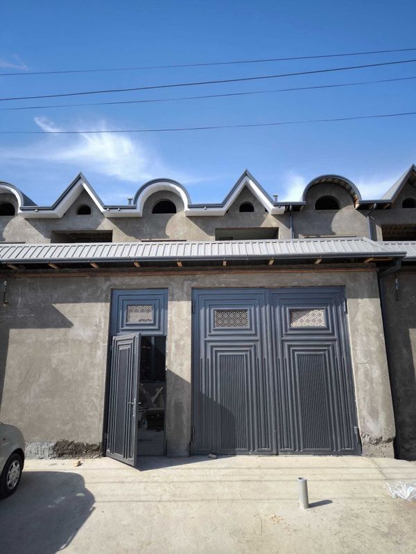 Участок 2 сотки, ориентир Зинит, 5 комнат, 320 м2, 2 этажа +подвал. Участок 2 сотки, ориентир Зинит, 5 комнат, 320 м2, 2 этажа +подвал.