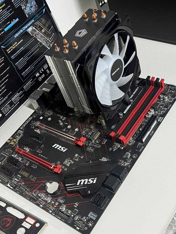 Комплект для игр и монтажа Ryzen 2700 аналог I7 10700 Комплект для игр и монтажа Ryzen 2700 аналог I7 10700