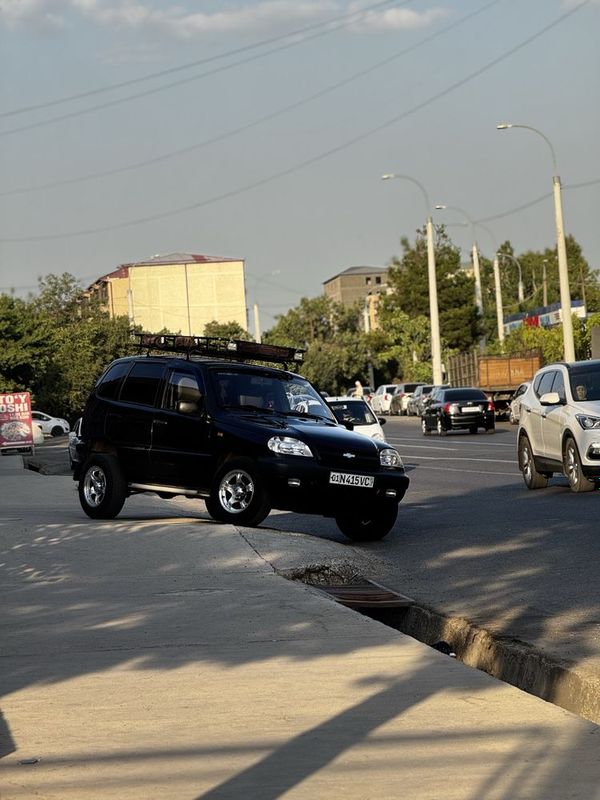 Niva Chevrolet сотилади Niva Chevrolet сотилади