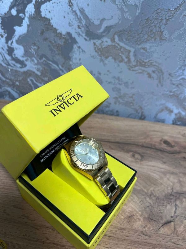 INVICTA soat yengi sotiladi narxi 1.000.000 INVICTA soat yengi sotiladi narxi 1.000.000