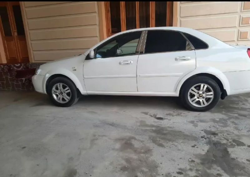 Chevrolet Lacetti, 3 позиция, 2010 года