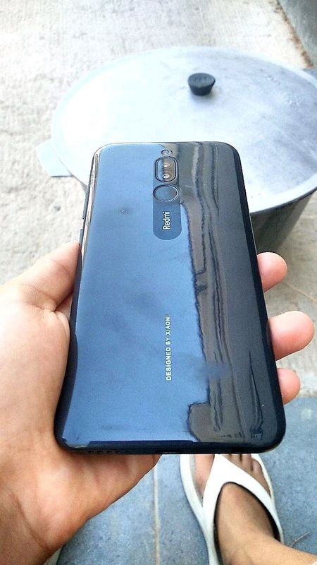 Redmi 8 sotiladi xolati yaxshi