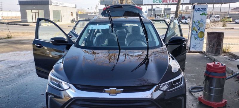 Chevrolet tracker 2 premier 2023 Chevrolet tracker 2 premier 2023