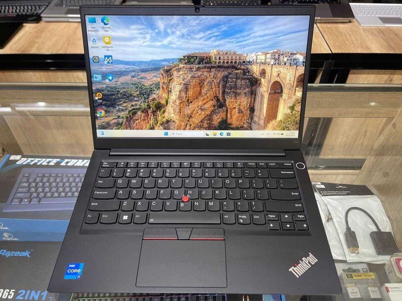 Lenovo ThinkPad E14 Gen 2 Core i7-1165G7 RAM 16 SSD 256