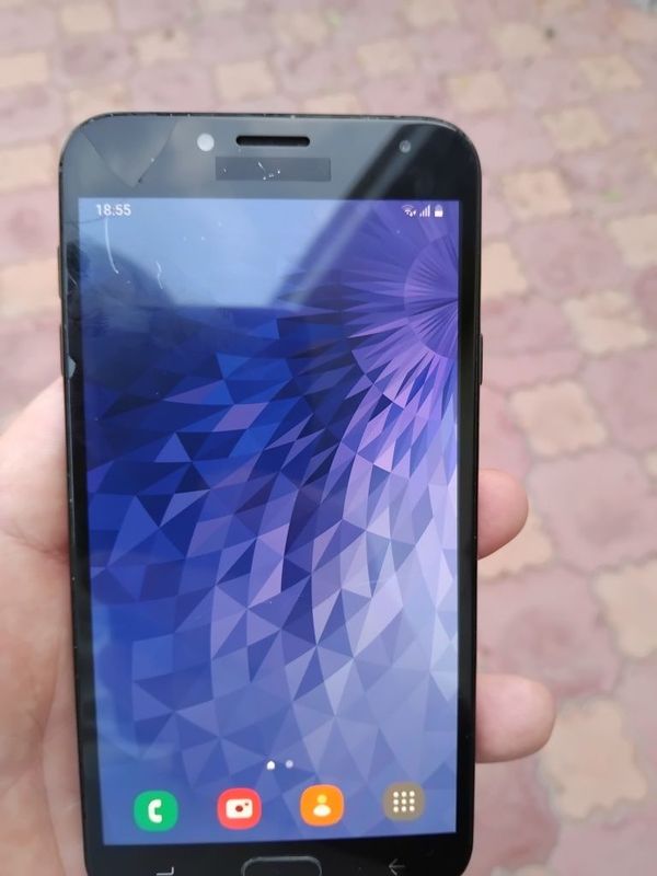 Galaxy j4 sotiladi