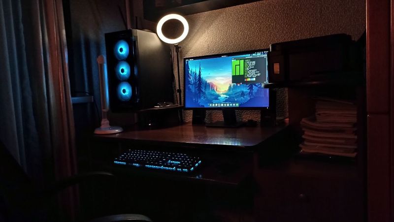 Продается игровой ПК + наушники razer black shark в подарок Продается игровой ПК + наушники razer black shark в подарок