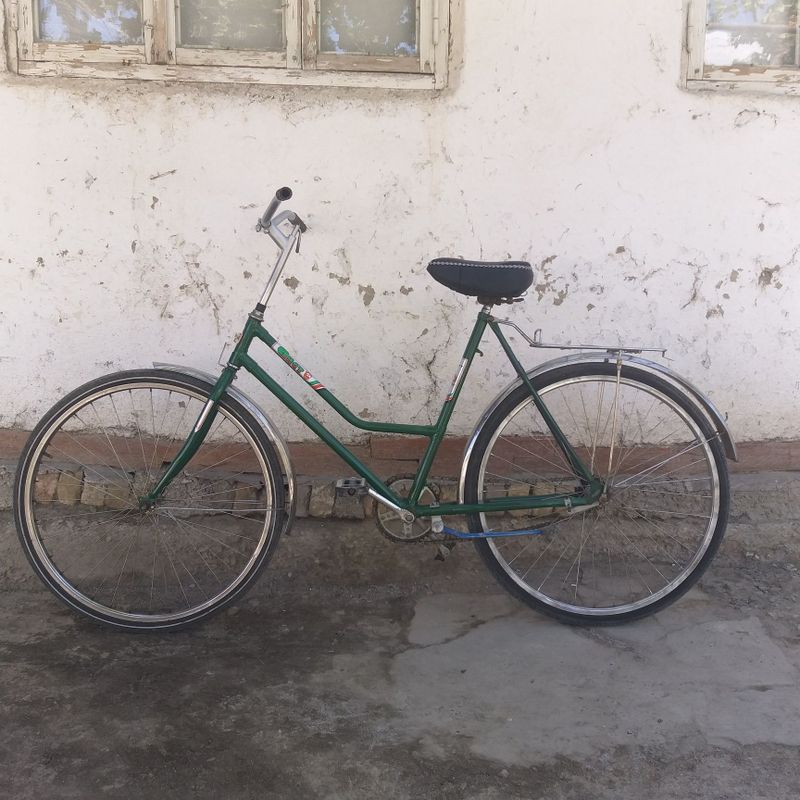 Ural velik velosiped sotiladi