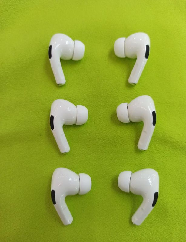 Airpods pro 1 Airpods 3 L/R цена за один Airpods pro 1 Airpods 3 L/R цена за один