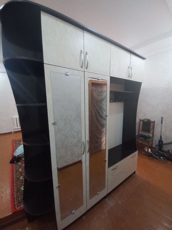 Мебель прихожка сотилади