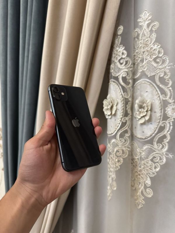 iPhone 11. Black iPhone 11. Black