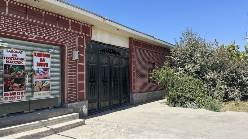 Xovli sotiladi srochni 8 sutiq Xovli sotiladi srochni 8 sutiq