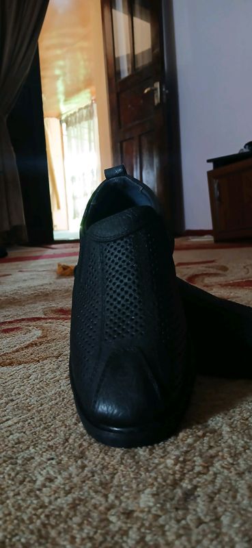 Yozgi oyoq kiyim razmeri 39 Yozgi oyoq kiyim razmeri 39