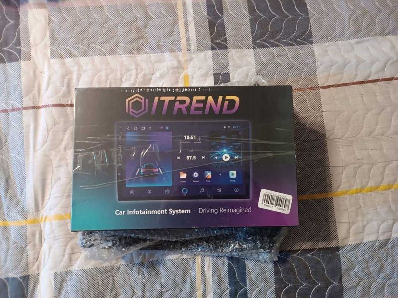 Автомонитор ITREND, 4+64 ГБ, WiFi, для Spark с рамкой Автомонитор ITREND, 4+64 ГБ, WiFi, для Spark с рамкой