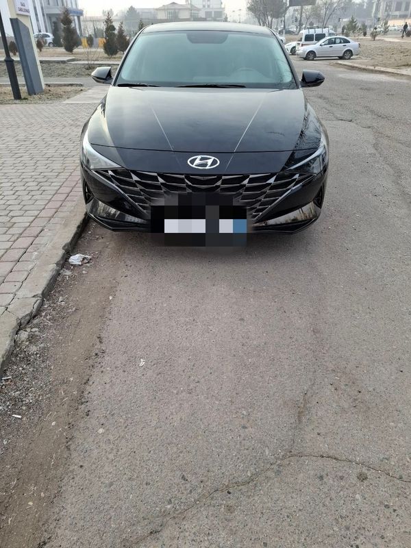 Продается автомобиль Hoonday Elantra 2021. Пробег 42 000.