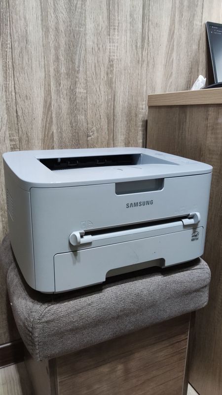 Принтер Samsung ML- 2580 N