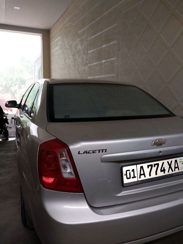Lacetti sotiladi avtomat gaz-benzin
