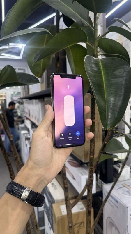 iPhone 11 Pro 64GB 72% iPhone 11 Pro 64GB 72%