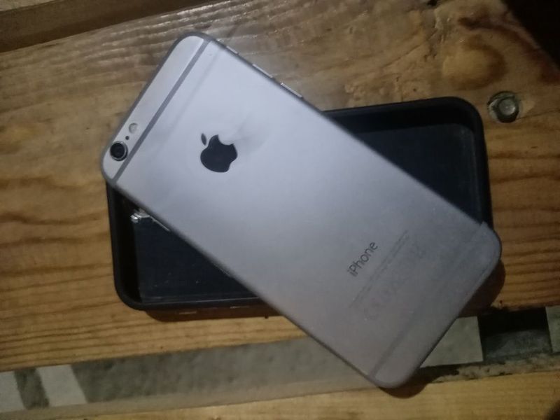 Ipohe 6s sotiladi! Ipohe 6s sotiladi!