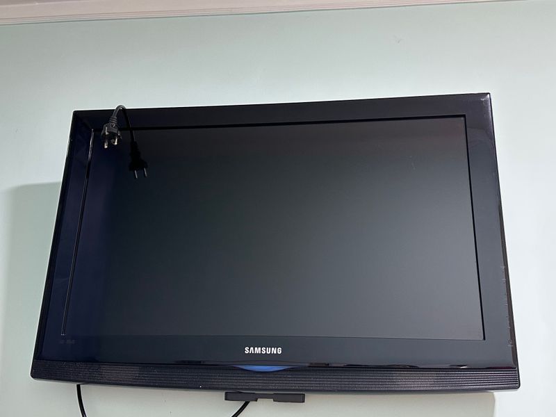 Телевизор SAMSUNG Телевизор SAMSUNG