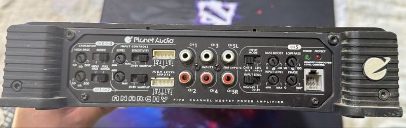 Planet Audio 1800 Watts Planet Audio 1800 Watts