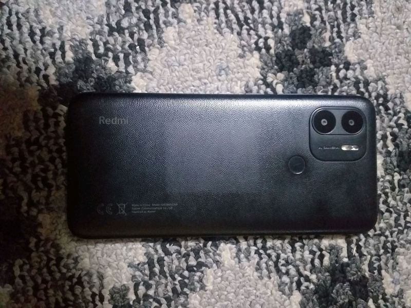 Redmi A2 xotira 64/4. narxi 500ming Redmi A2 xotira 64/4. narxi 500ming